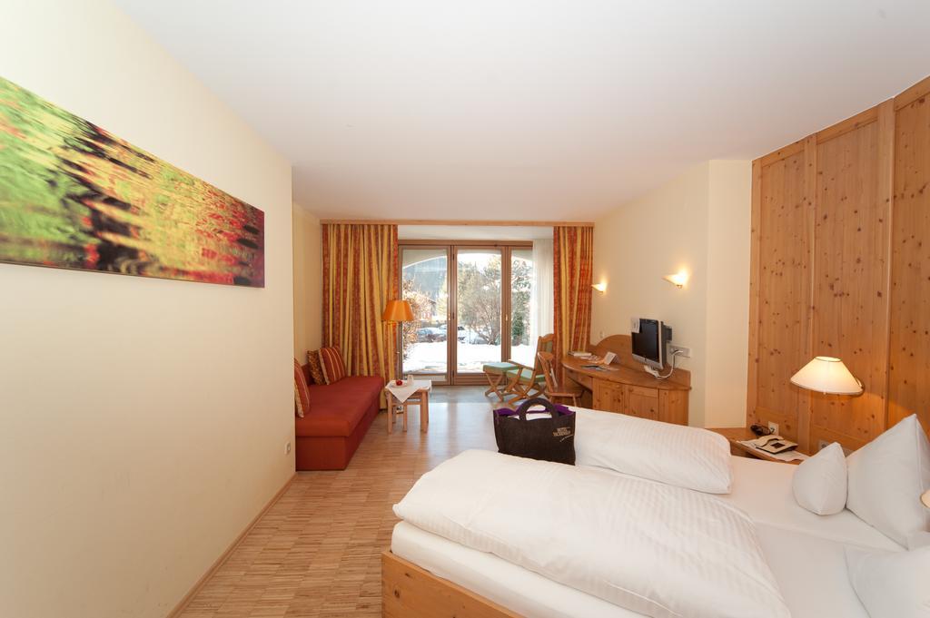 Naturhotel Ortners Eschenhof Bad Kleinkirchheim Δωμάτιο φωτογραφία